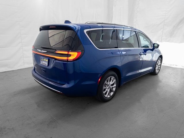 2021 Chrysler Pacifica Touring-L