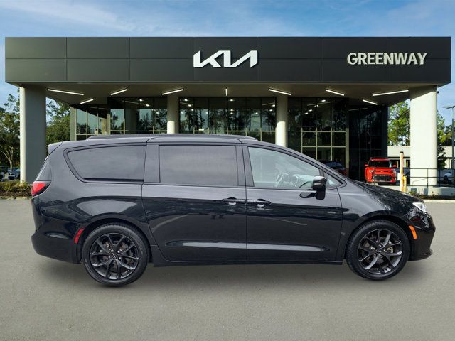 2021 Chrysler Pacifica Touring-L