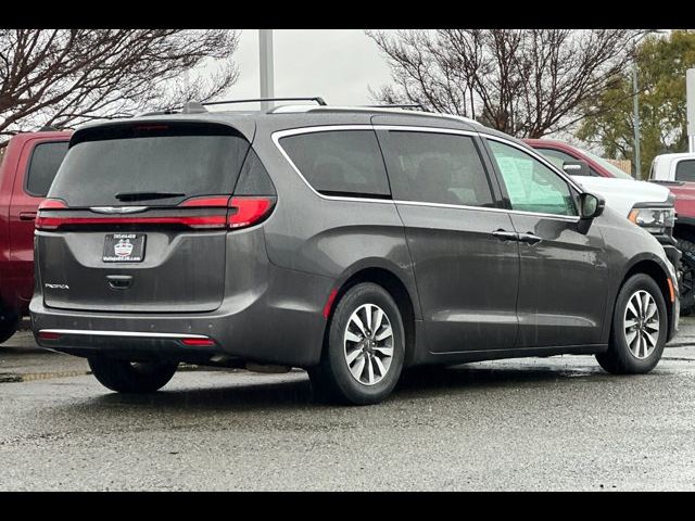 2021 Chrysler Pacifica Touring-L