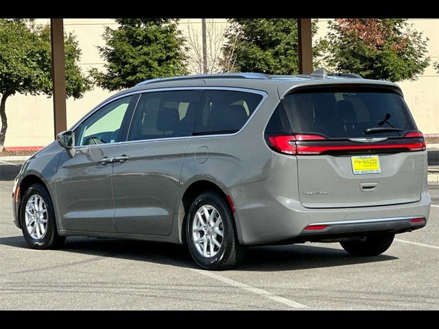 2021 Chrysler Pacifica Touring-L