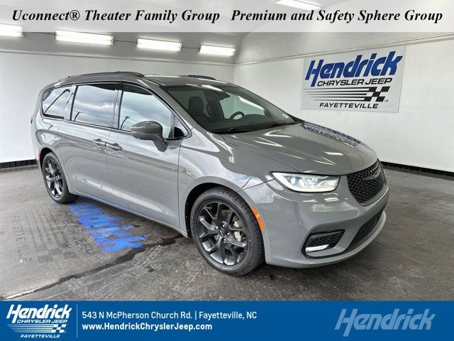 2021 Chrysler Pacifica Touring-L