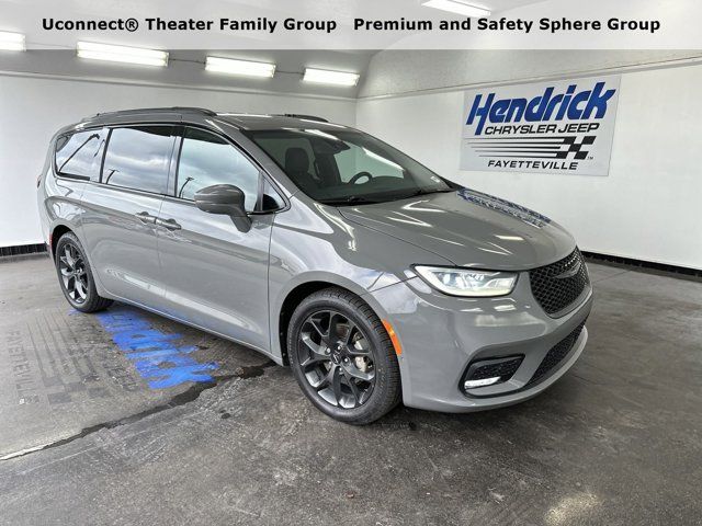 2021 Chrysler Pacifica Touring-L