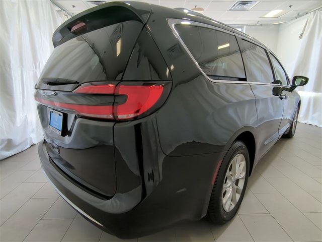 2021 Chrysler Pacifica Touring-L