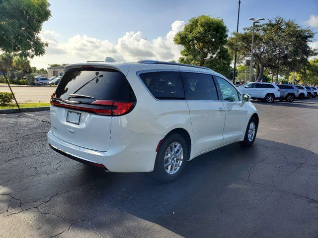 2021 Chrysler Pacifica Touring-L