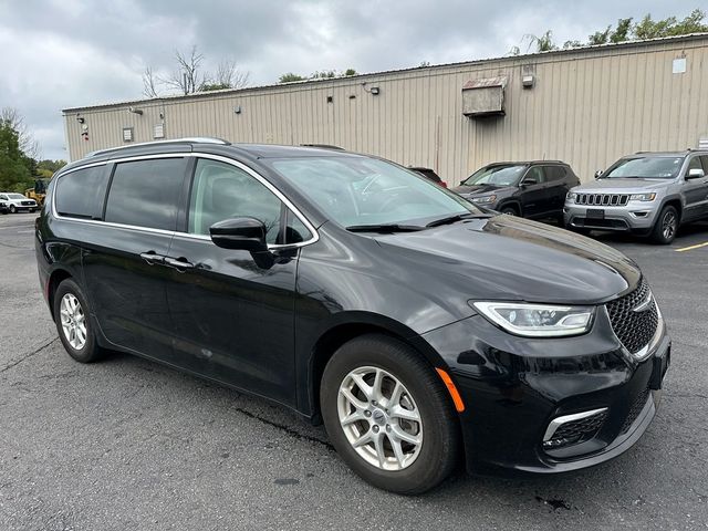 2021 Chrysler Pacifica Touring-L