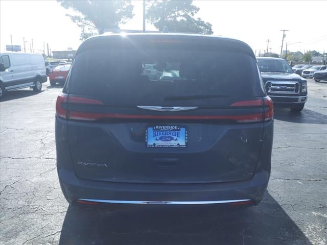 2021 Chrysler Pacifica Touring-L