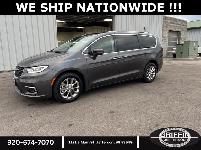 2021 Chrysler Pacifica Touring-L