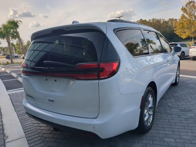 2021 Chrysler Pacifica Touring-L