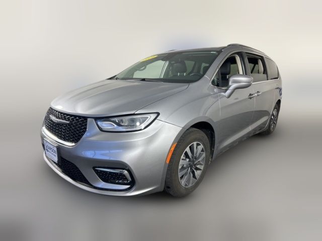 2021 Chrysler Pacifica Touring-L