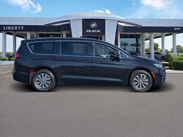 2021 Chrysler Pacifica Touring-L