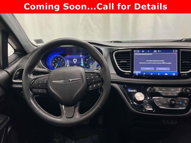 2021 Chrysler Pacifica Touring-L