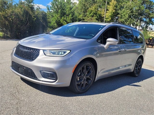 2021 Chrysler Pacifica Touring-L