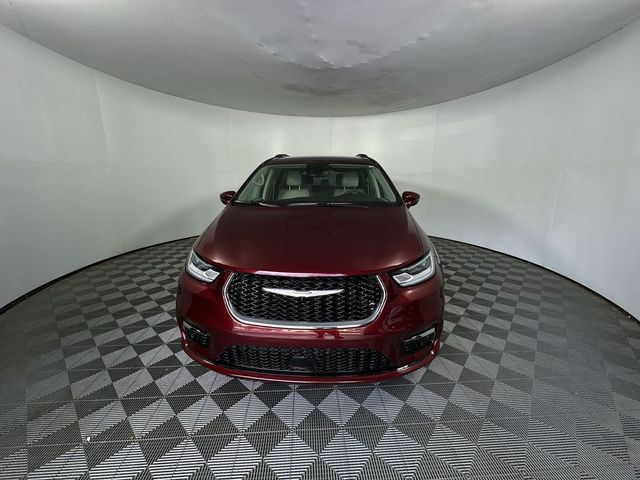 2021 Chrysler Pacifica Touring-L