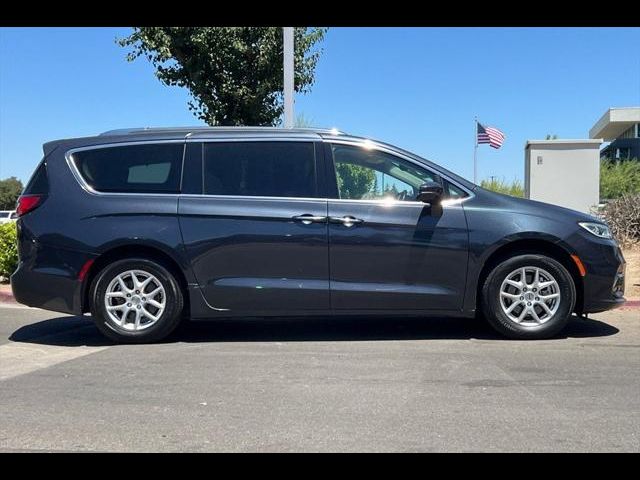 2021 Chrysler Pacifica Touring-L