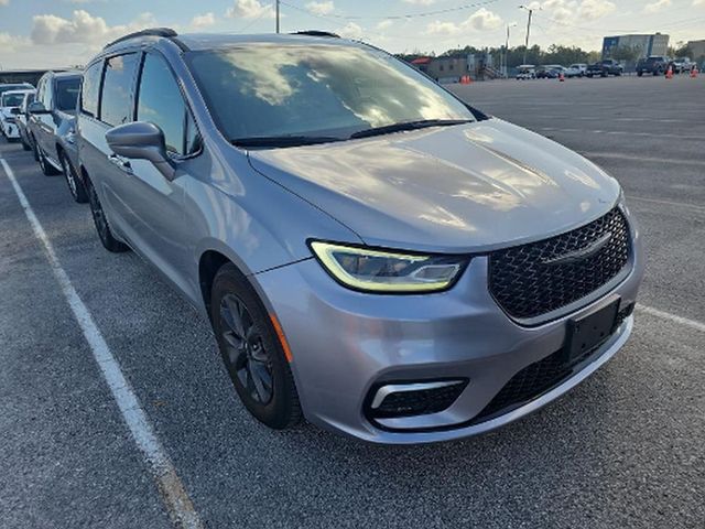 2021 Chrysler Pacifica Touring-L