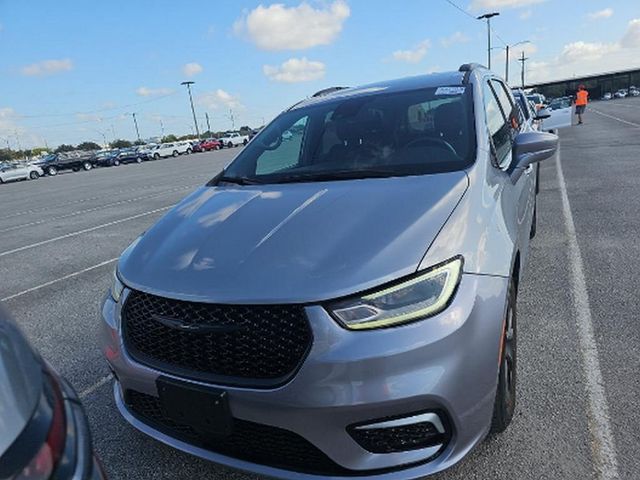 2021 Chrysler Pacifica Touring-L