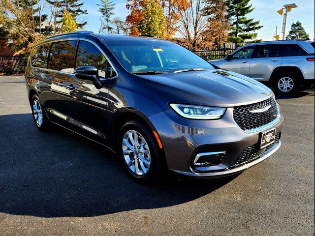 2021 Chrysler Pacifica Touring-L