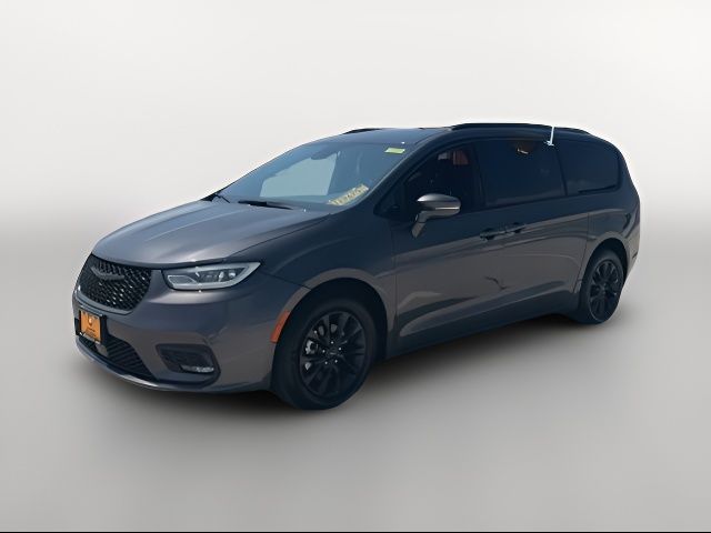 2021 Chrysler Pacifica Touring-L