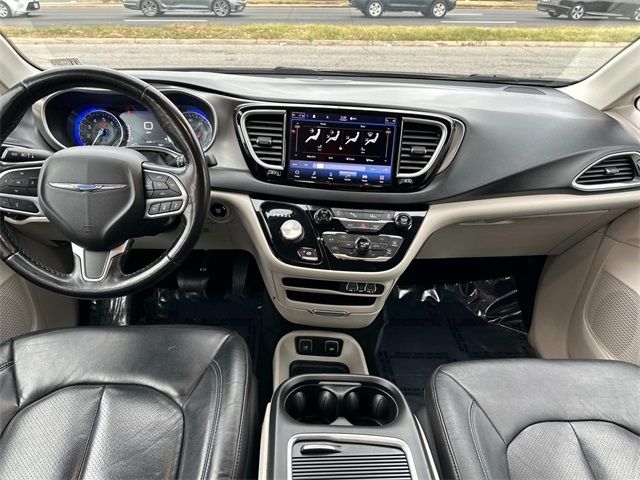 2021 Chrysler Pacifica Touring-L