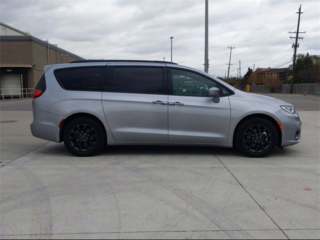 2021 Chrysler Pacifica Touring-L