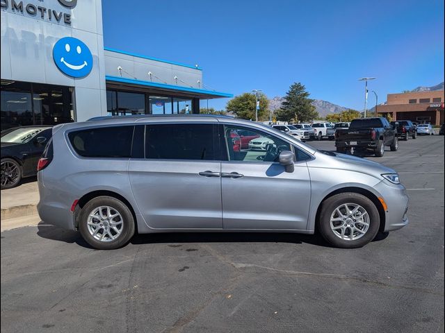 2021 Chrysler Pacifica Touring-L