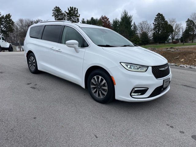 2021 Chrysler Pacifica Touring-L