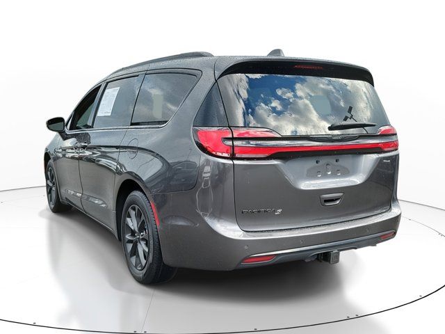 2021 Chrysler Pacifica Touring-L