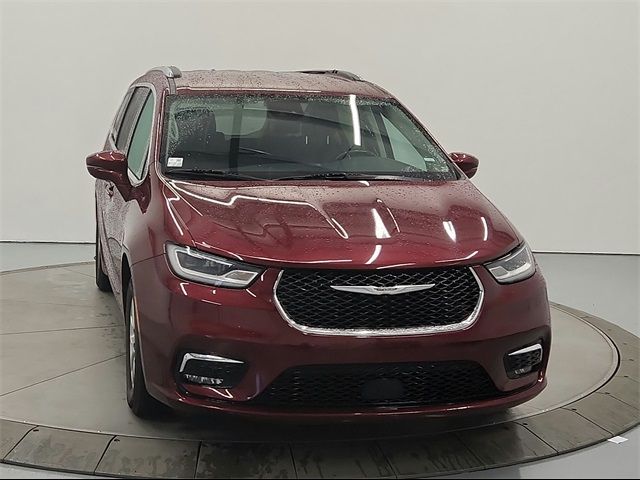 2021 Chrysler Pacifica Touring-L