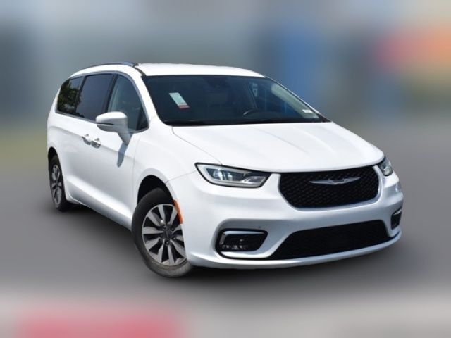 2021 Chrysler Pacifica Touring-L