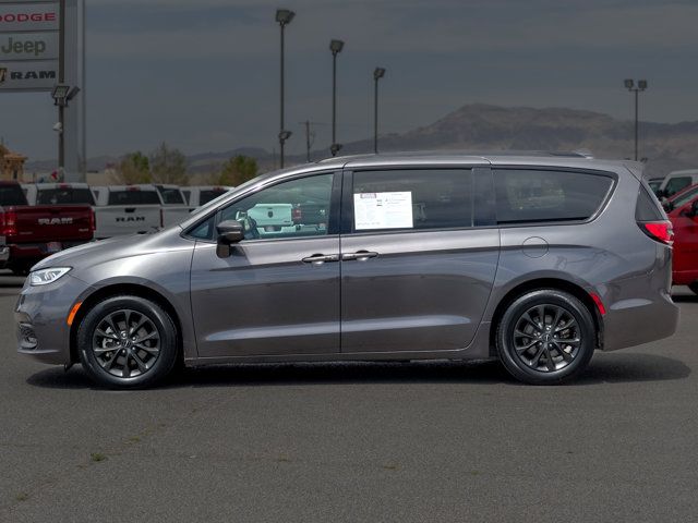 2021 Chrysler Pacifica Touring-L