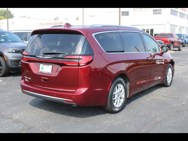 2021 Chrysler Pacifica Touring-L