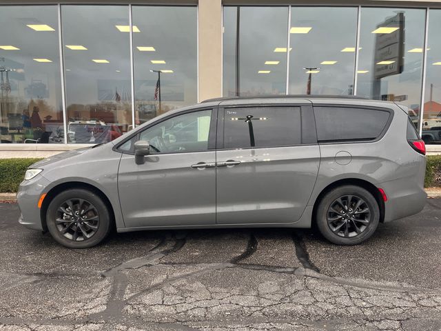 2021 Chrysler Pacifica Touring-L