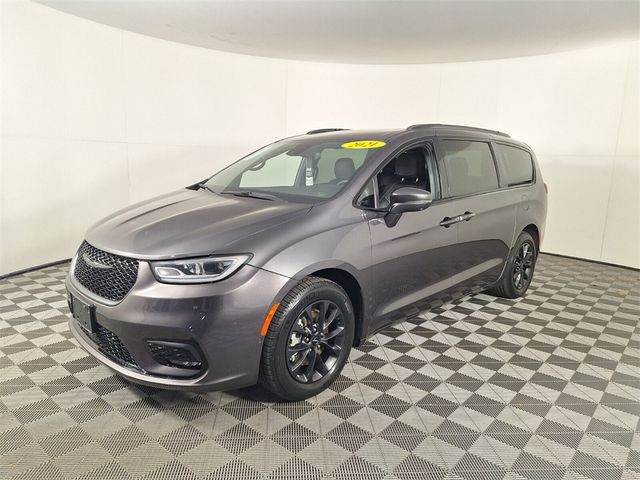 2021 Chrysler Pacifica Touring-L