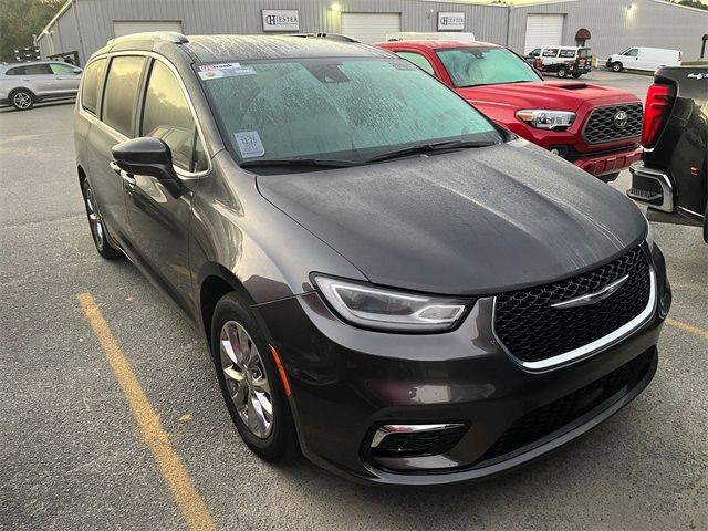 2021 Chrysler Pacifica Touring-L