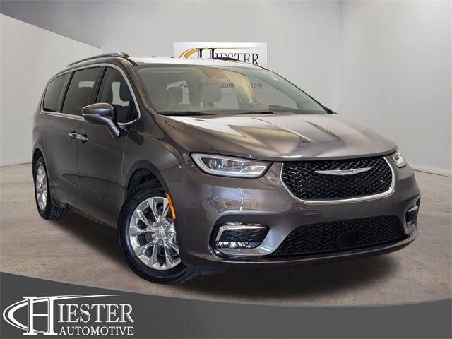 2021 Chrysler Pacifica Touring-L