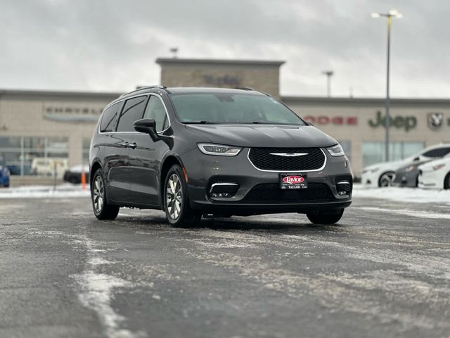 2021 Chrysler Pacifica Touring-L