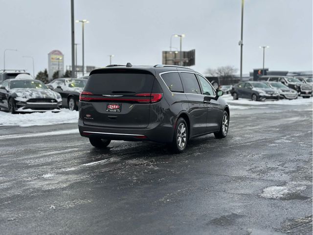 2021 Chrysler Pacifica Touring-L