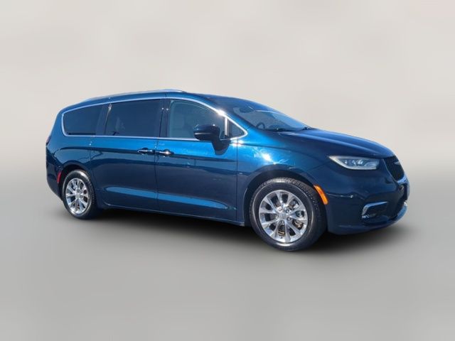 2021 Chrysler Pacifica Touring-L