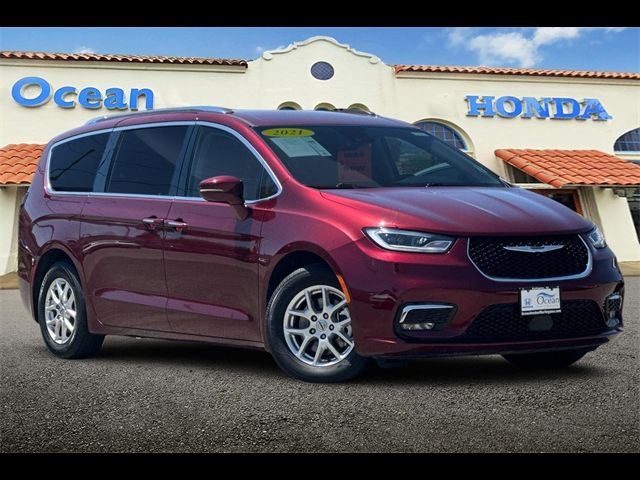 2021 Chrysler Pacifica Touring-L