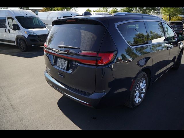 2021 Chrysler Pacifica Touring-L