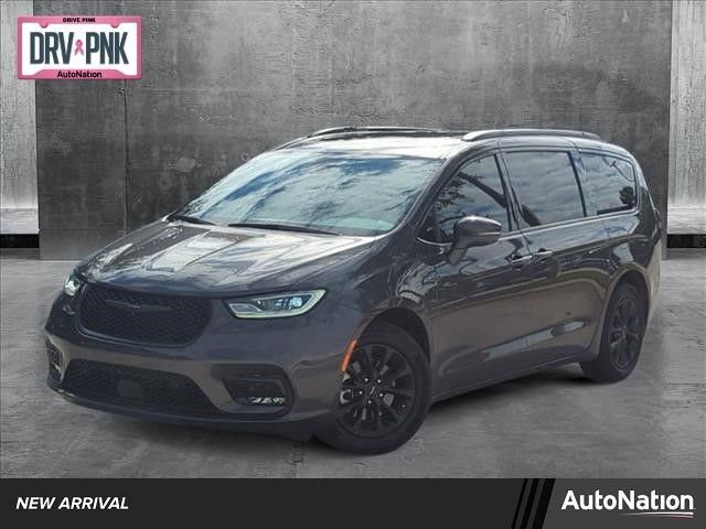 2021 Chrysler Pacifica Touring-L