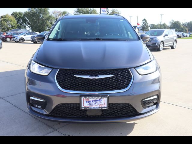 2021 Chrysler Pacifica Touring-L