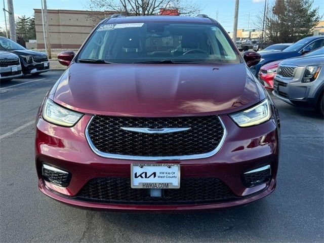 2021 Chrysler Pacifica Touring-L