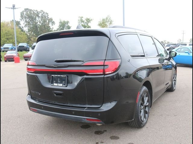 2021 Chrysler Pacifica Touring-L