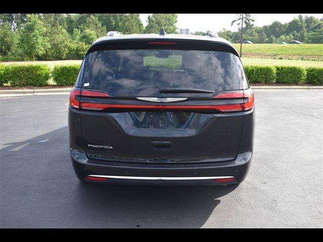 2021 Chrysler Pacifica Touring-L