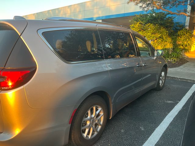 2021 Chrysler Pacifica Touring-L