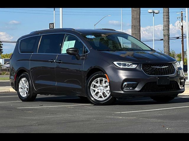 2021 Chrysler Pacifica Touring-L