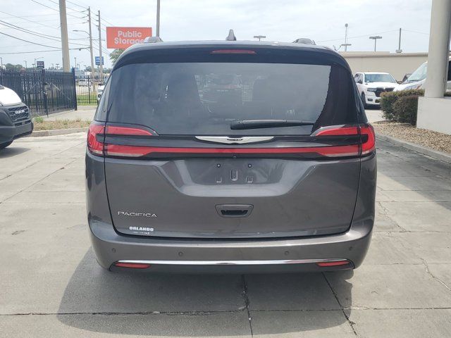 2021 Chrysler Pacifica Touring-L