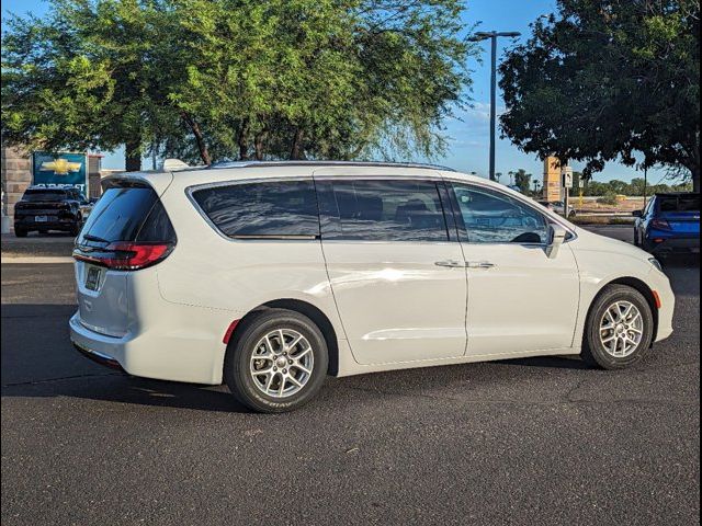 2021 Chrysler Pacifica Touring-L