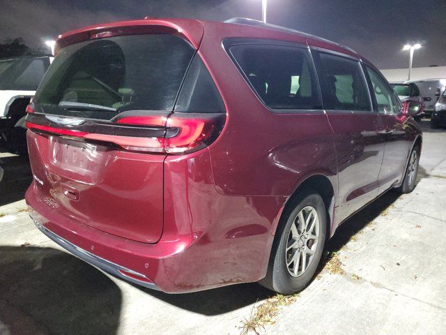 2021 Chrysler Pacifica Touring-L